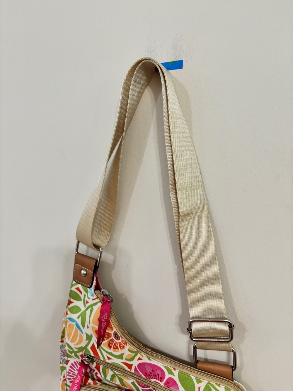 Lily Bloom Multicolor Floral Crossbody Shoulder Bag Perfect for Summer - Picture 3 of 12